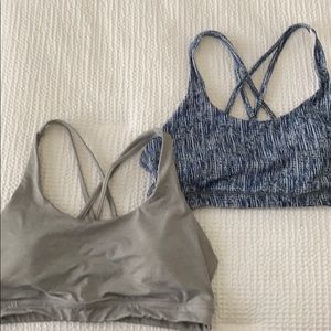 Set of 2 strappy sports bras